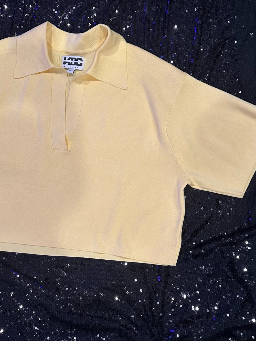 Women's Collared Knitted Pullover Top - Pale Yellow - Picture 10 of 10